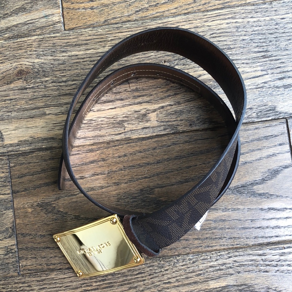 Michael kors logo and leather belt